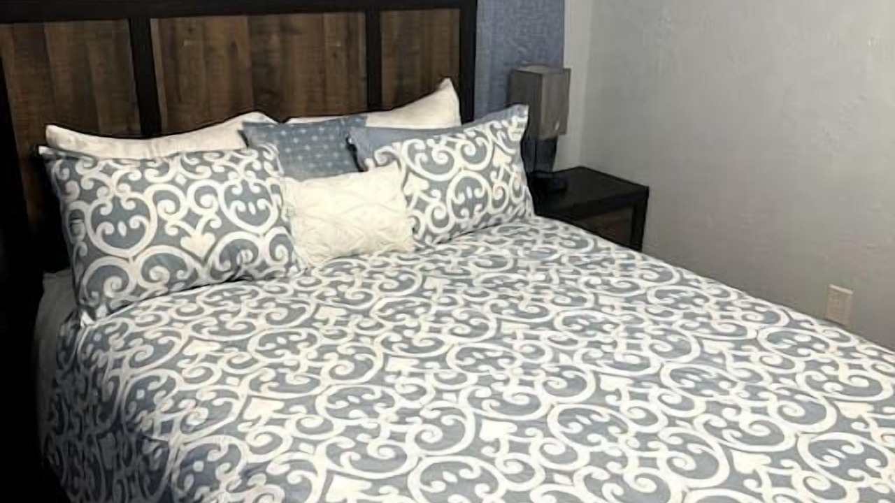 Photo of Bedroom in Miami Gardens