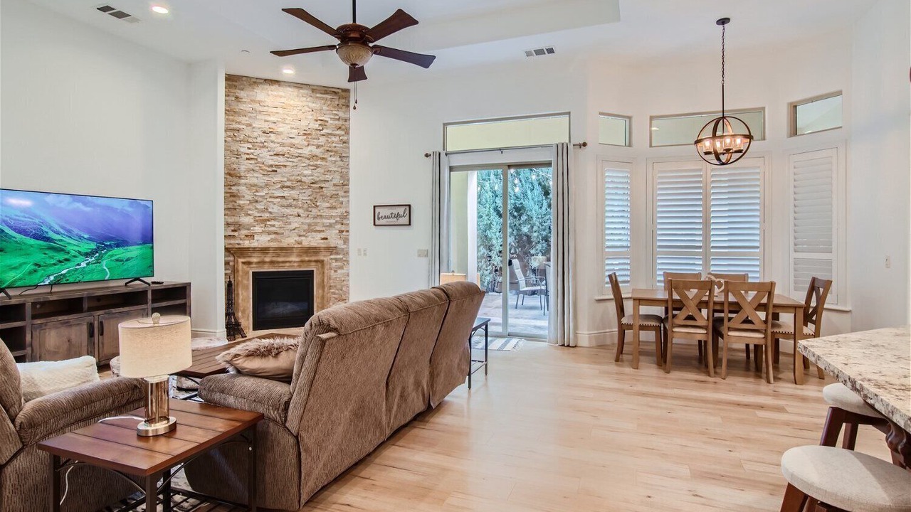 Photo of Livingroom in Granite Bay