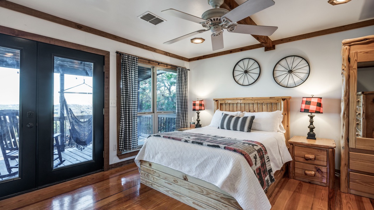 Photo of Bedroom in Paluxy