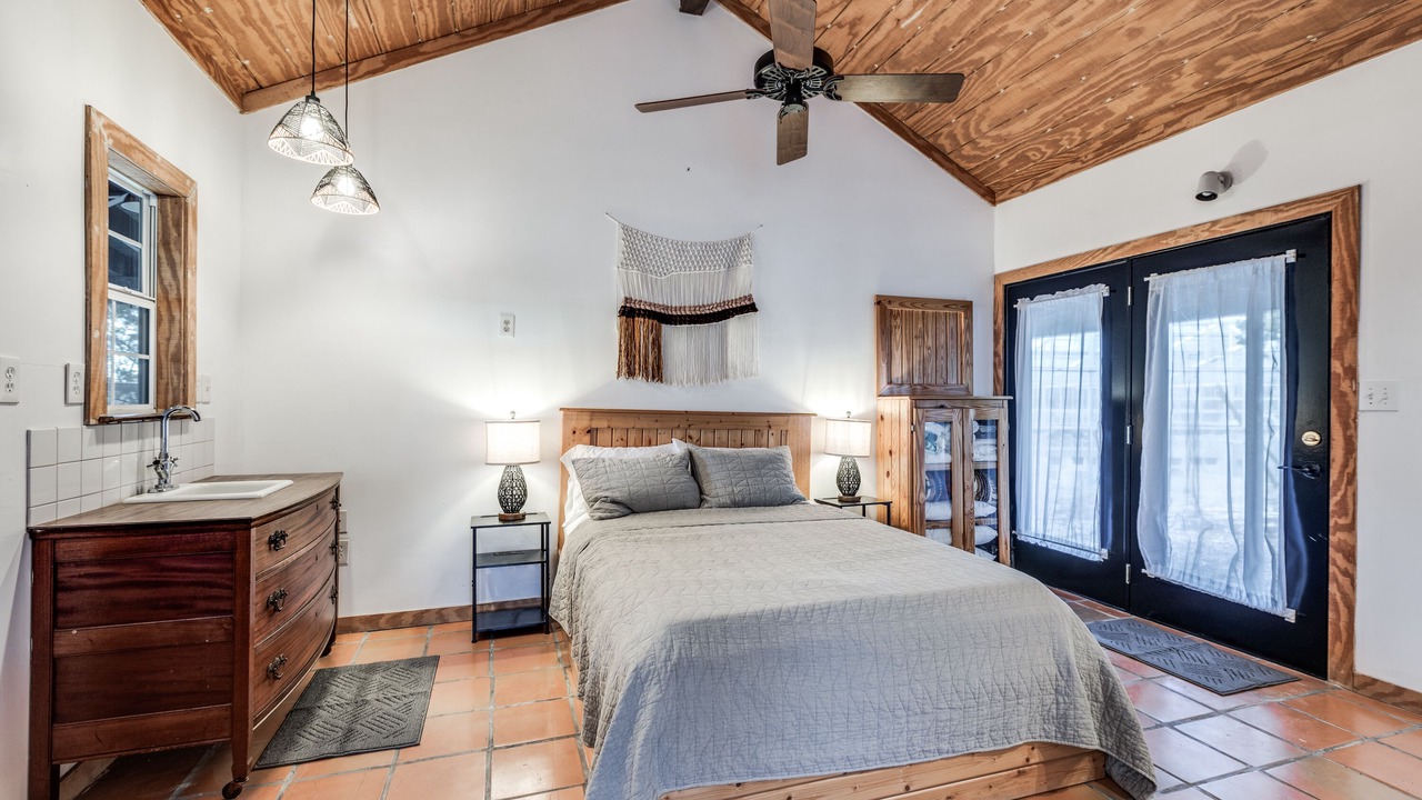 Photo of Bedroom in Paluxy