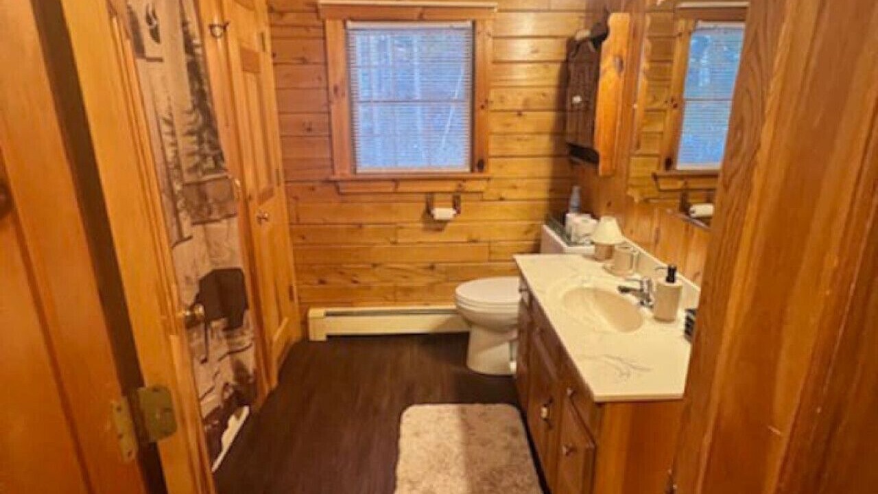 Photo of Bathroom in Beaver Cove