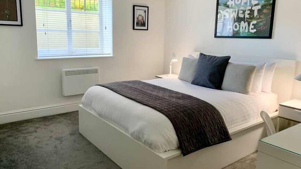 Photo of Others in Reading