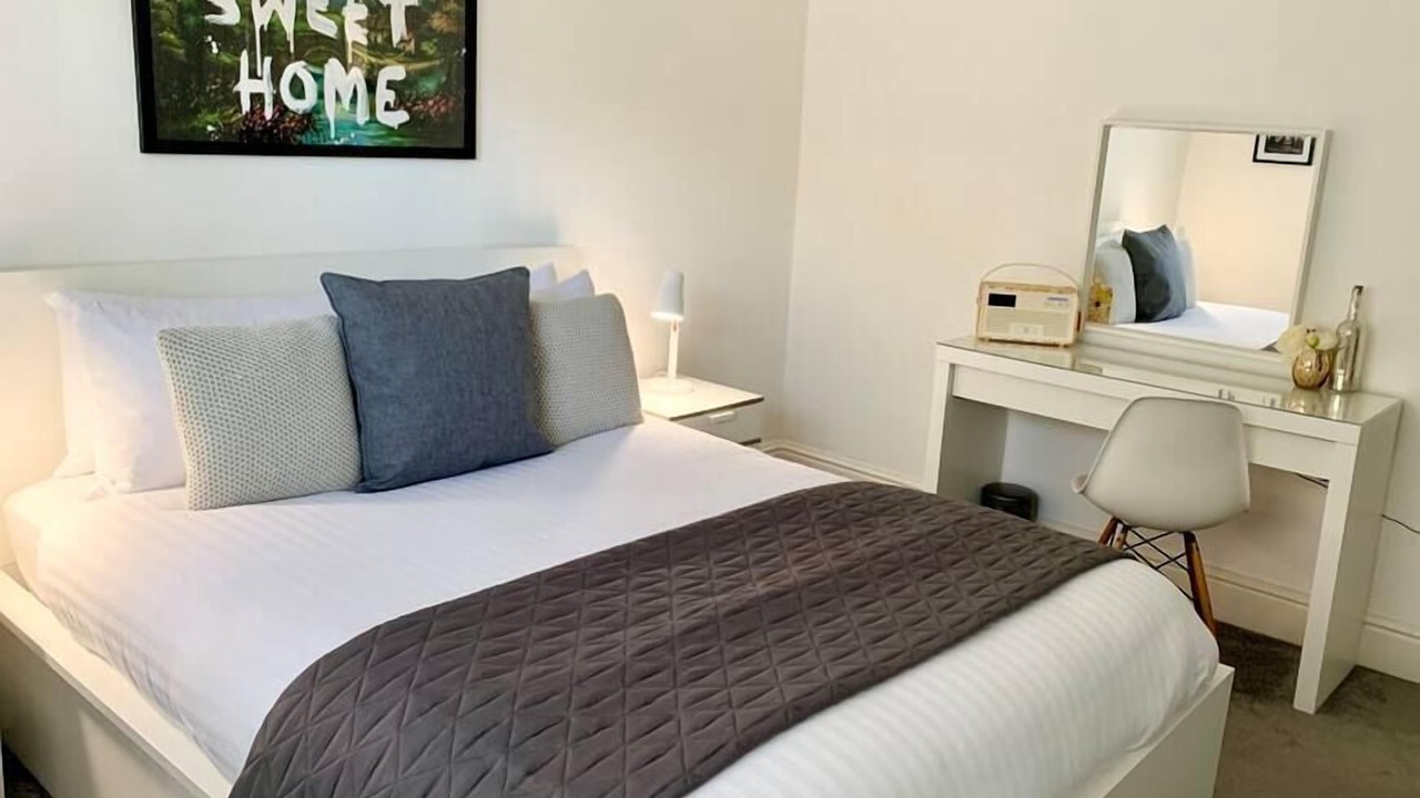 Photo of Others in Reading