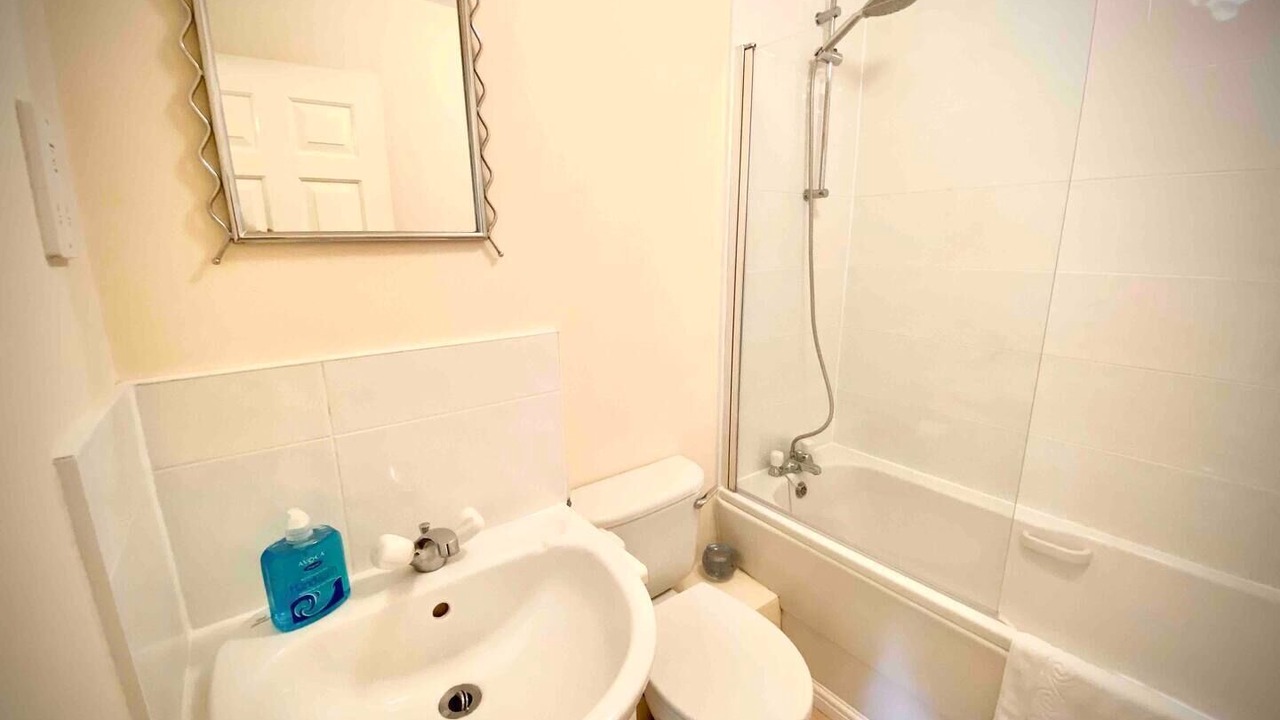 Photo of Bathroom in Yeading