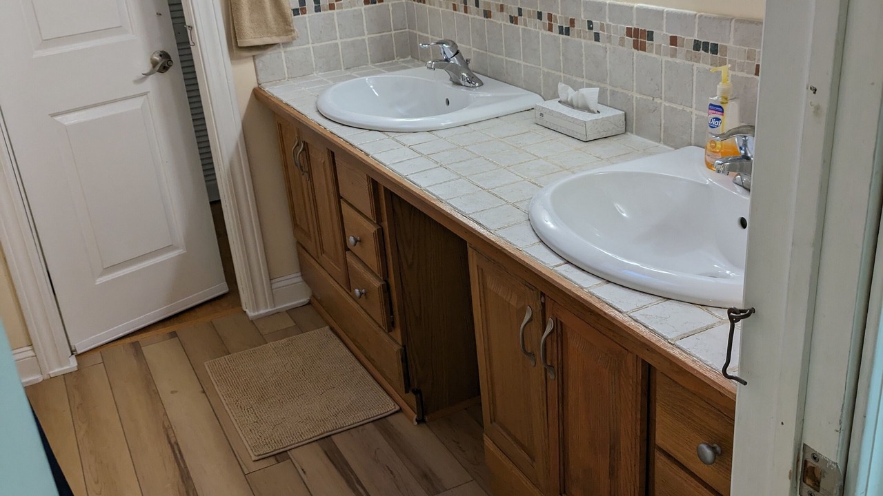 Photo of Bathroom in Tower Grove East
