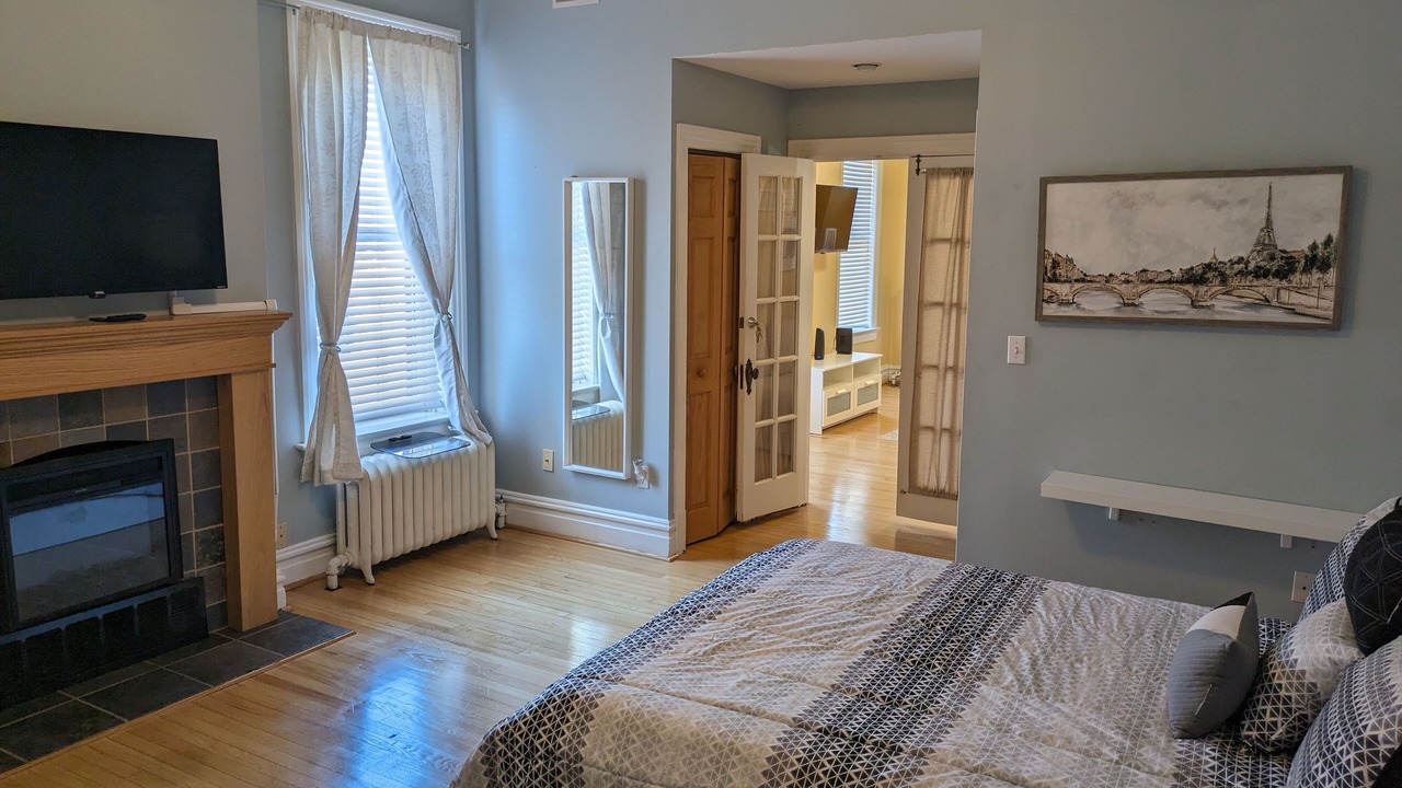 Photo of Bedroom in Tower Grove East