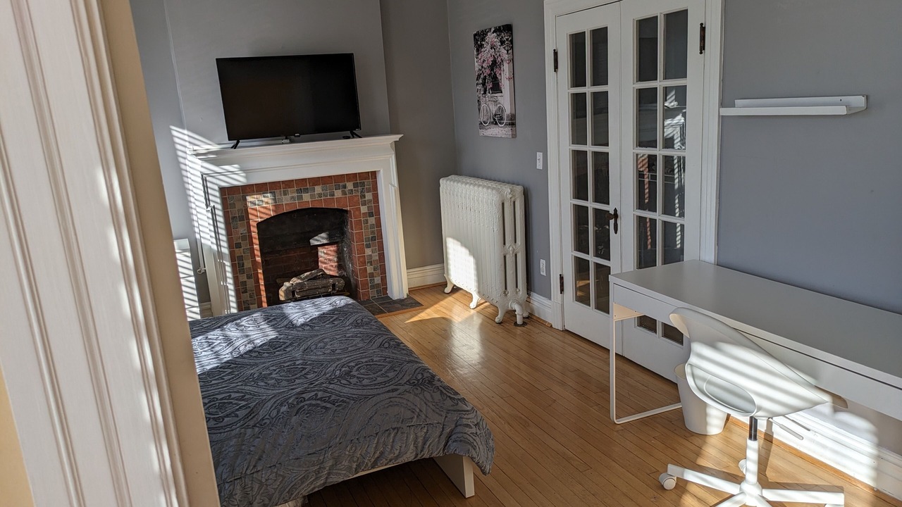 Photo of Bedroom in Tower Grove East