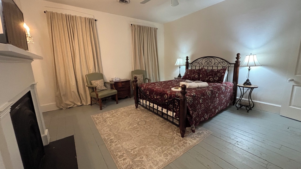 Photo of Livingroom in Madison