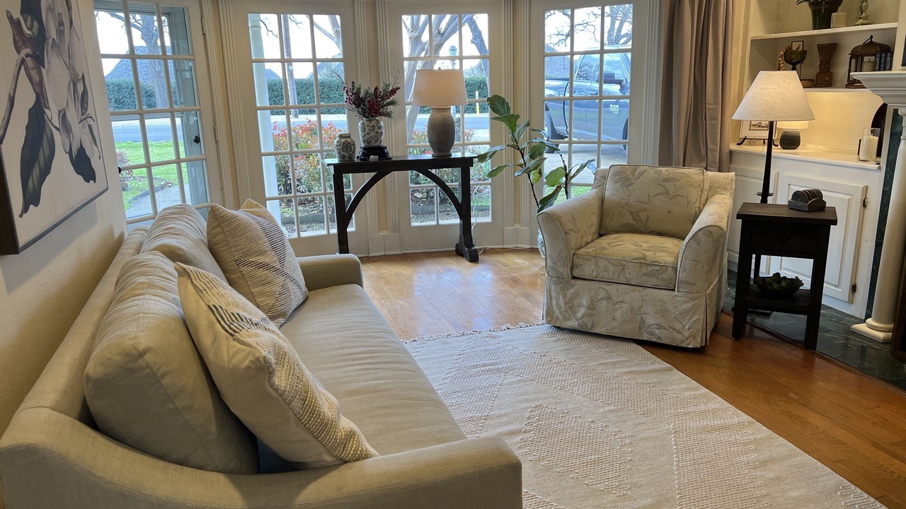 Photo of Livingroom in Colleyville