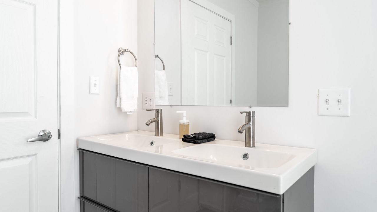Photo of Bathroom in Fountain Square
