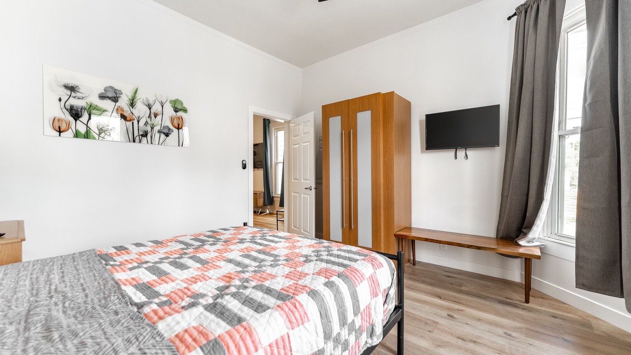 Photo of Bedroom in Fountain Square