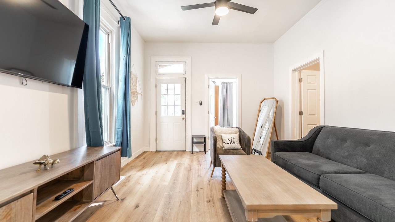 Photo of Livingroom in Fountain Square