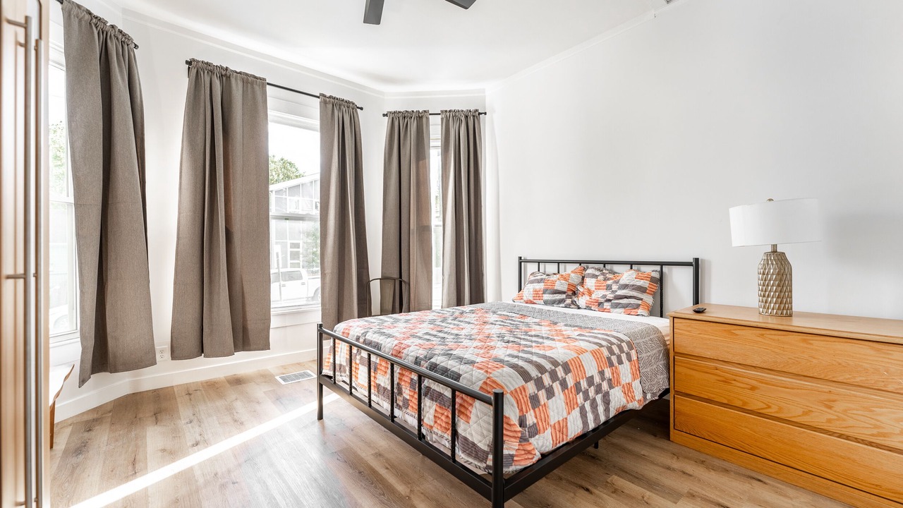 Photo of Bedroom in Fountain Square