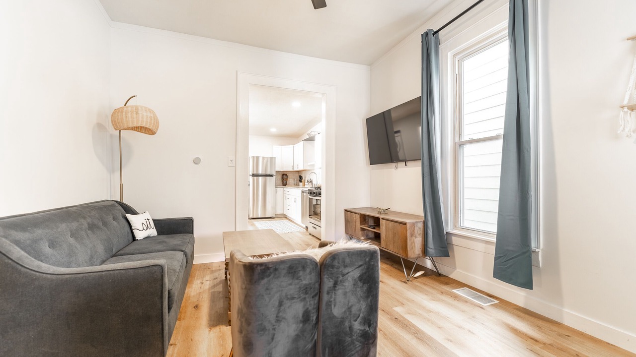 Photo of Livingroom in Fountain Square