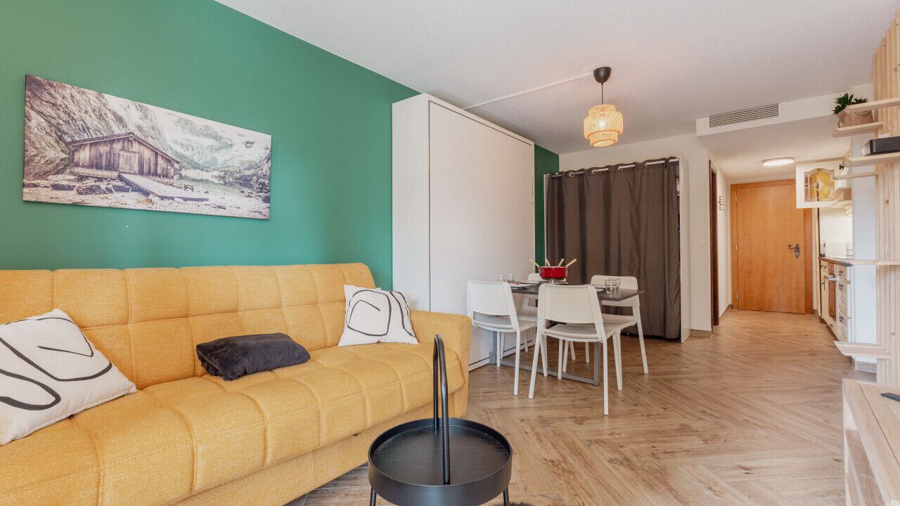 Photo of Livingroom in Lens