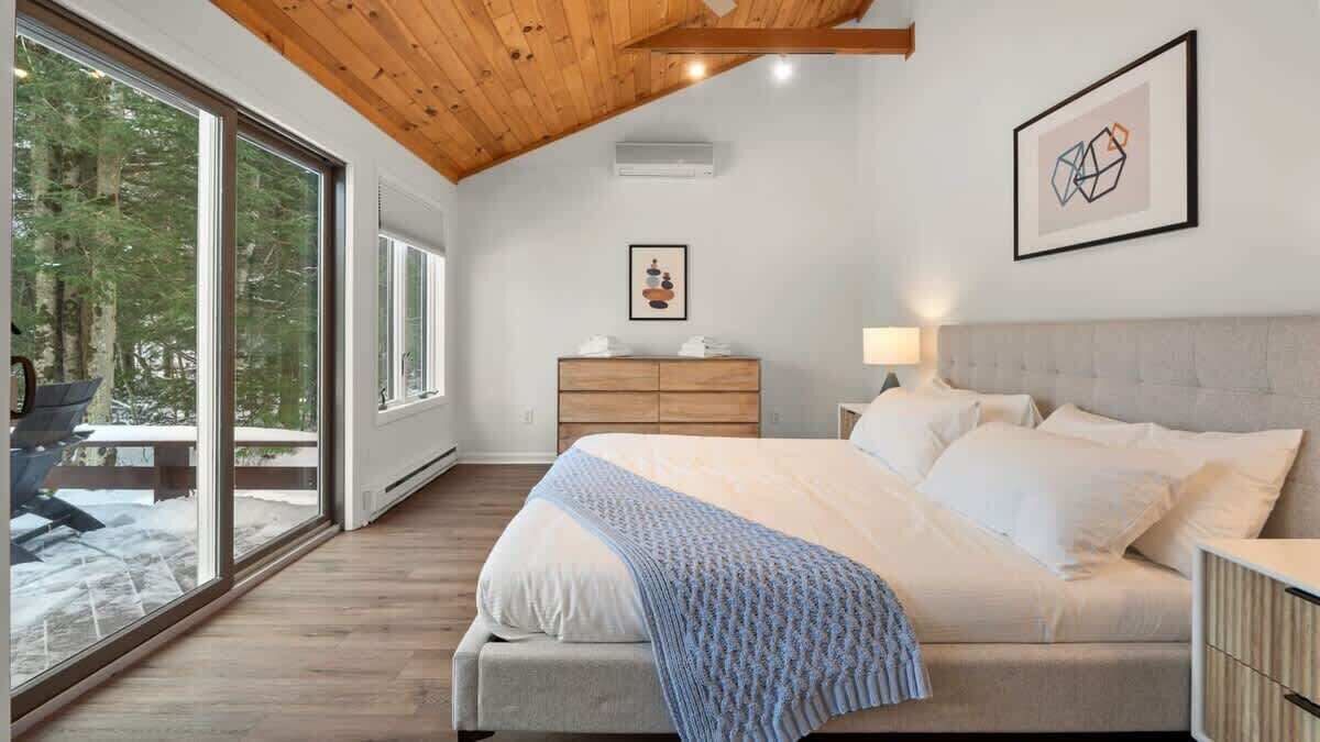 Photo of Bedroom in Becket