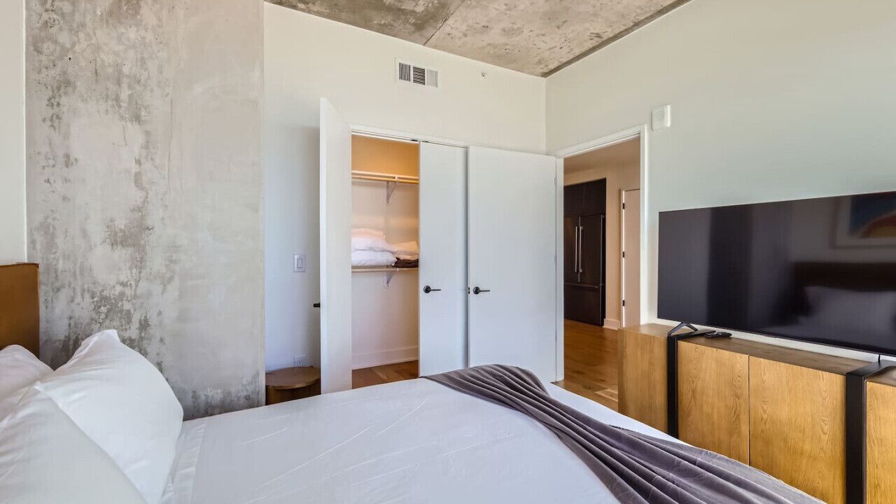 Photo of Bedroom in Rainey Street Historic District