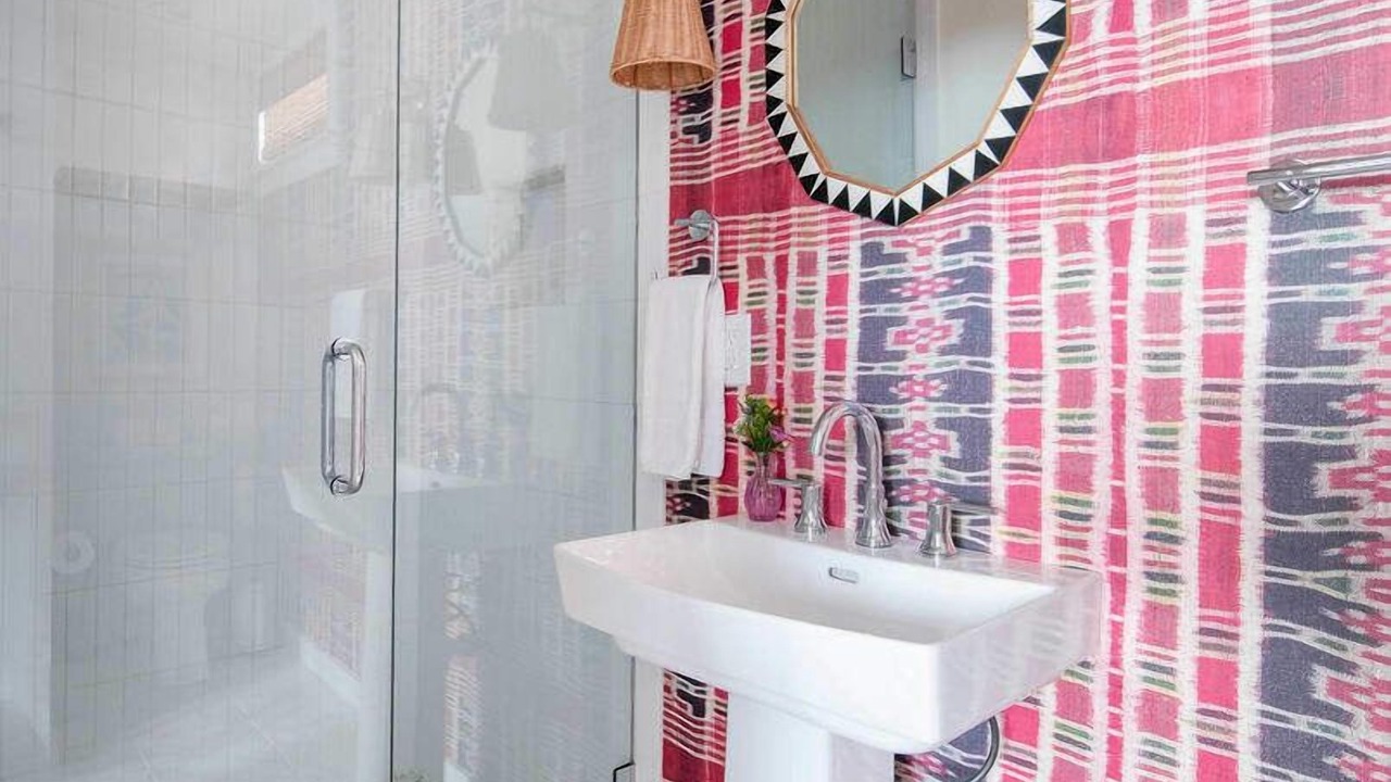 Photo of Bathroom in Cannonborough Elliotborough