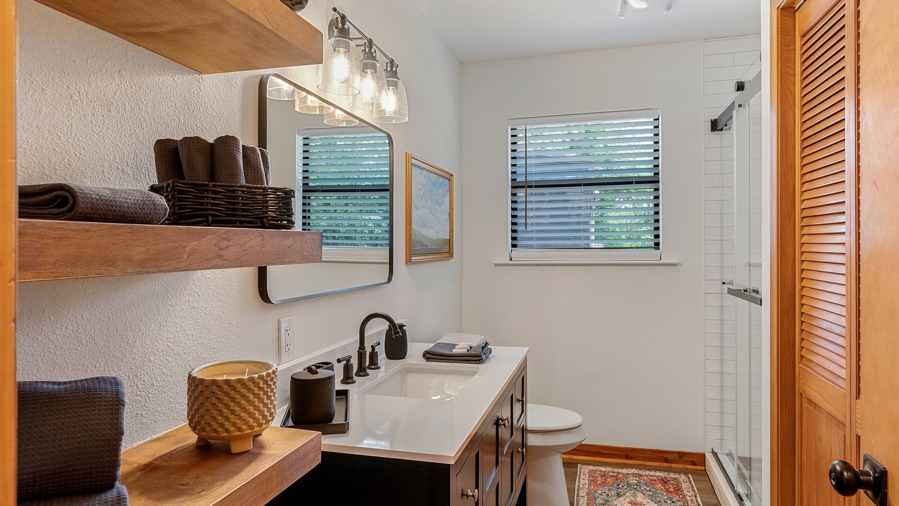 Photo of Bathroom in Van Zandt County