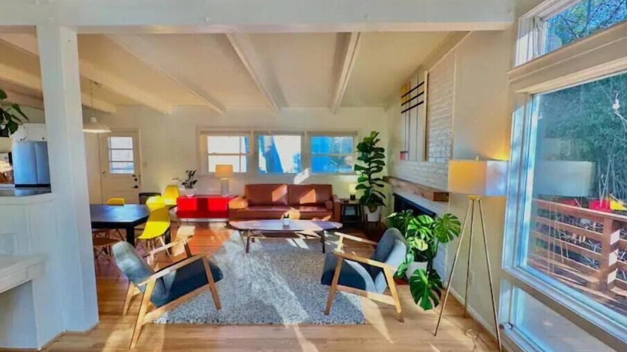 Photo of Livingroom in Alcova Heights