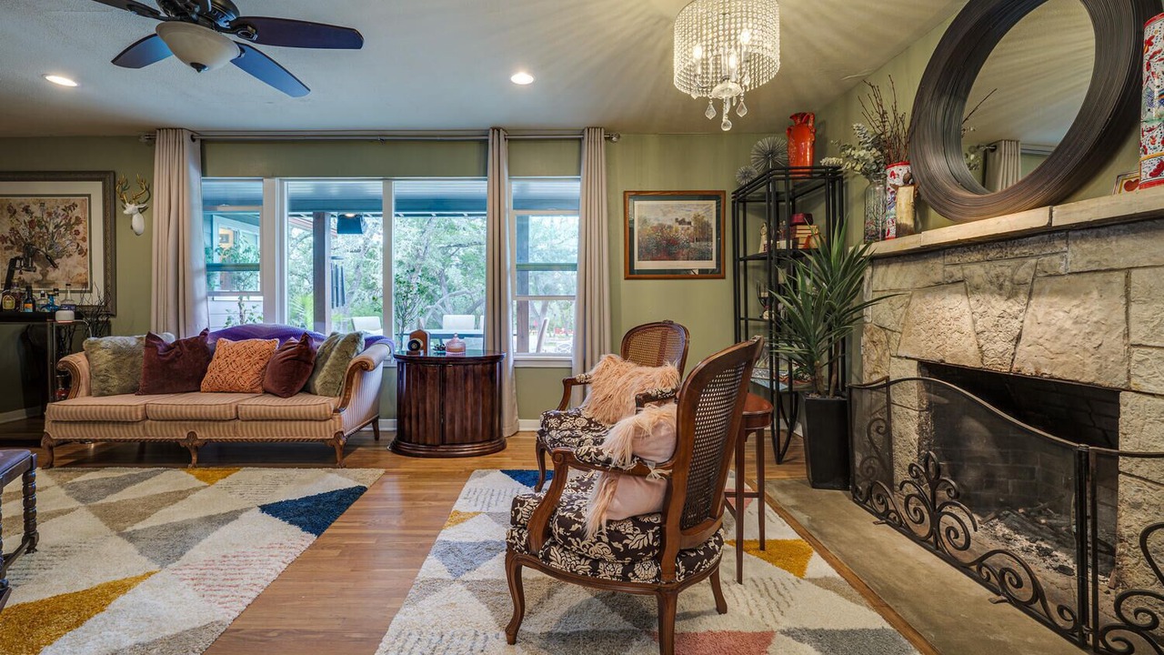 Photo of Livingroom in Austin