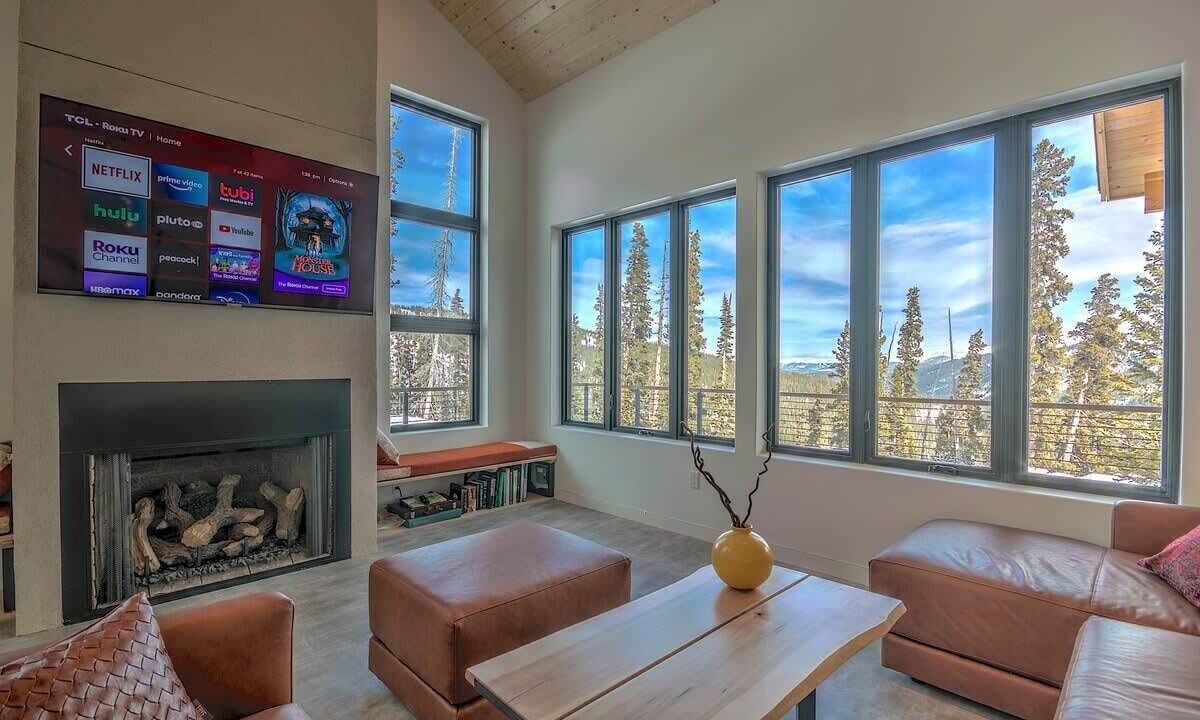 Photo of Livingroom in Quandary Village