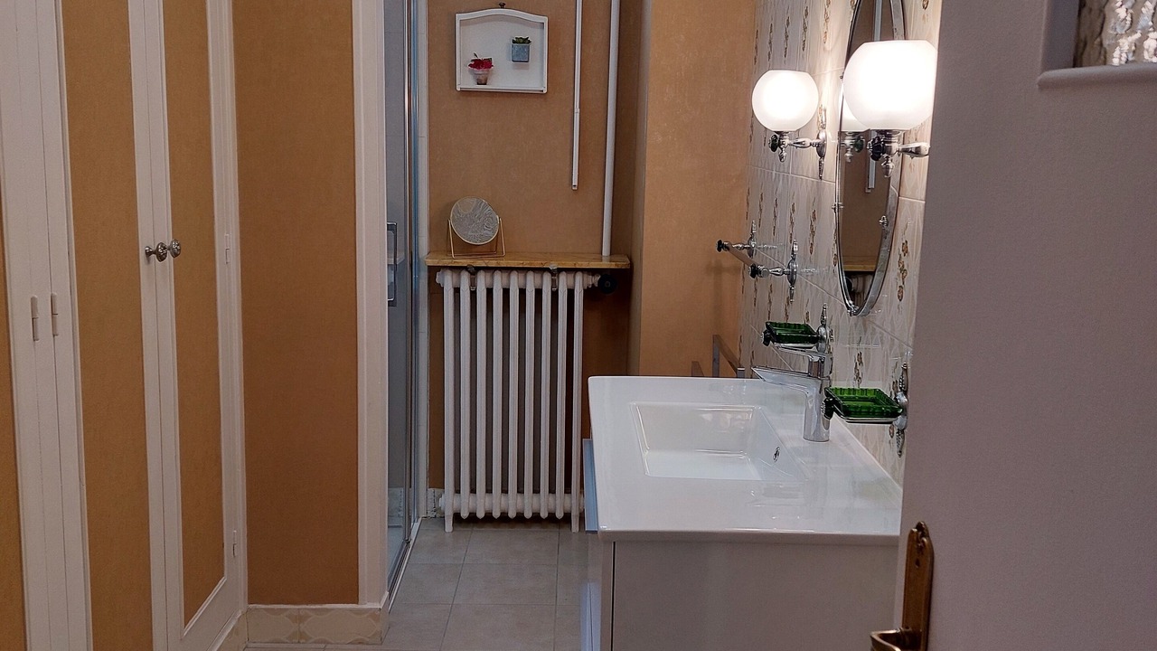 Photo of Bathroom in Olivet