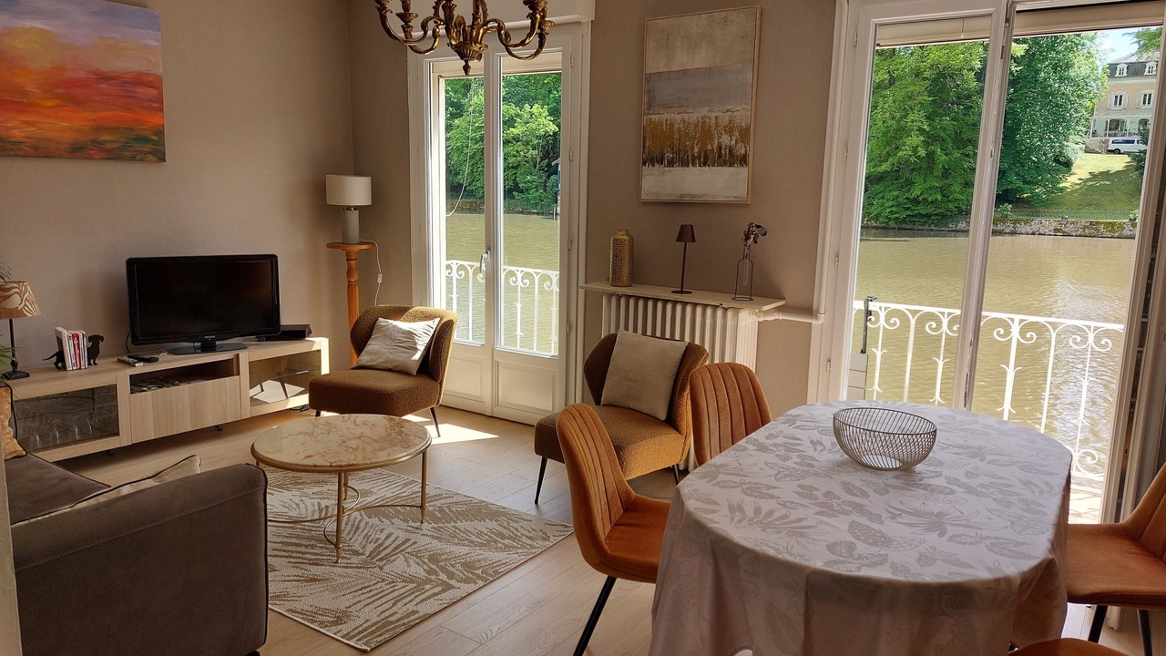 Photo of Livingroom in Olivet