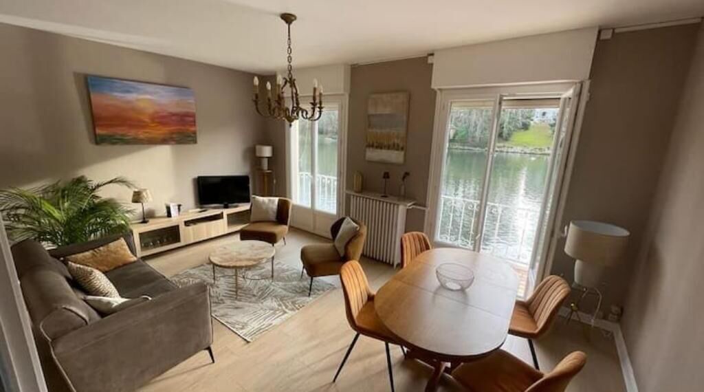 Photo of Livingroom in Olivet