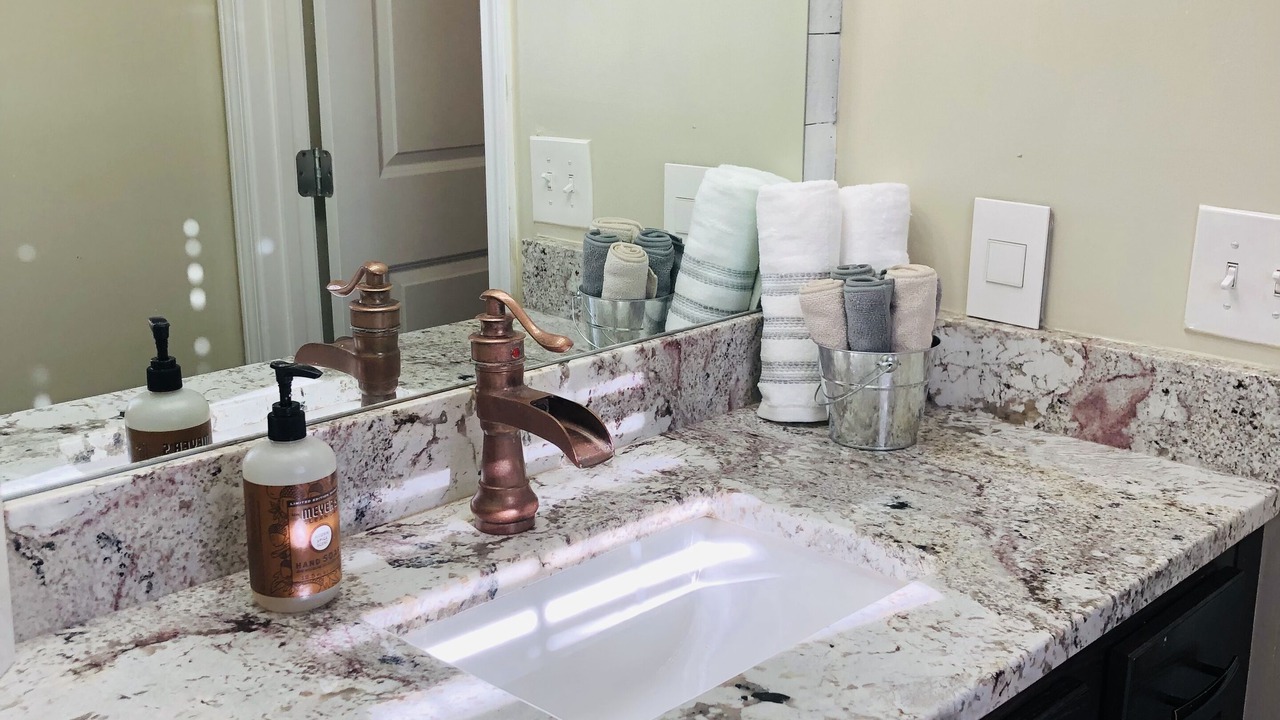 Photo of Bathroom in Seymour