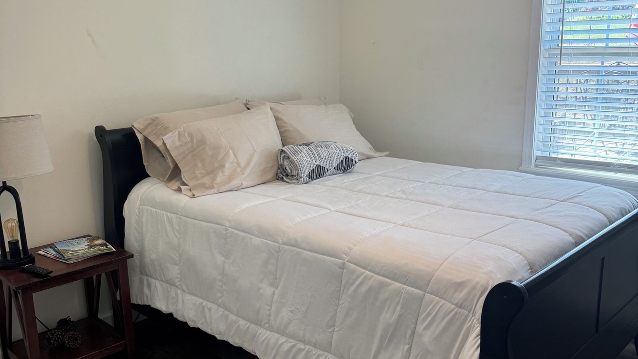 Photo of Bedroom in Seymour