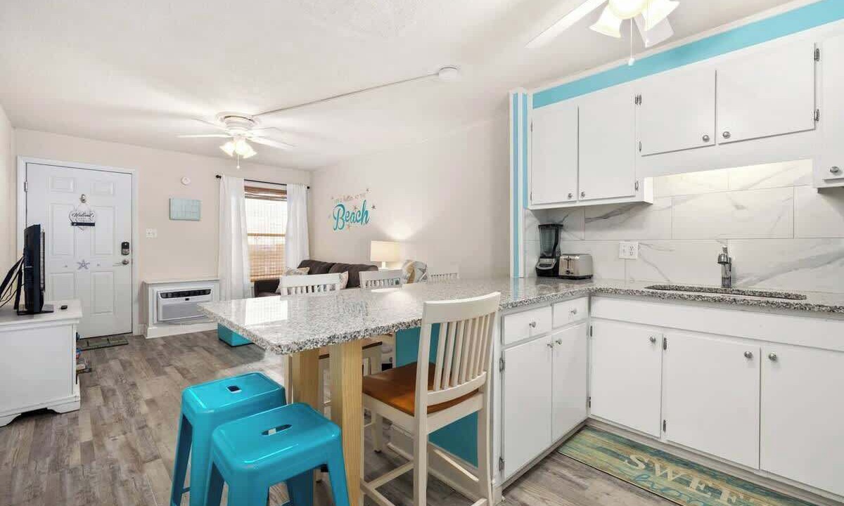 Photo of Kitchen in Caine Woods