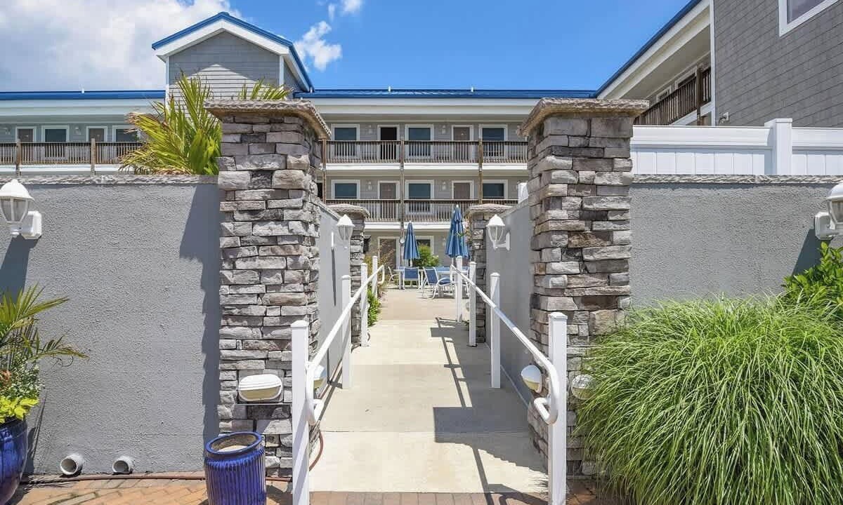 Photo of Outdoor in Caine Woods