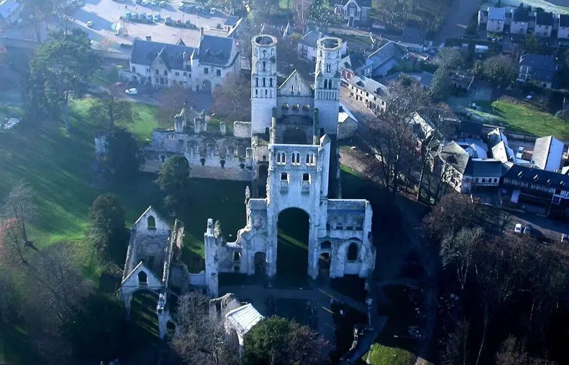 Photo of Others in Jumieges