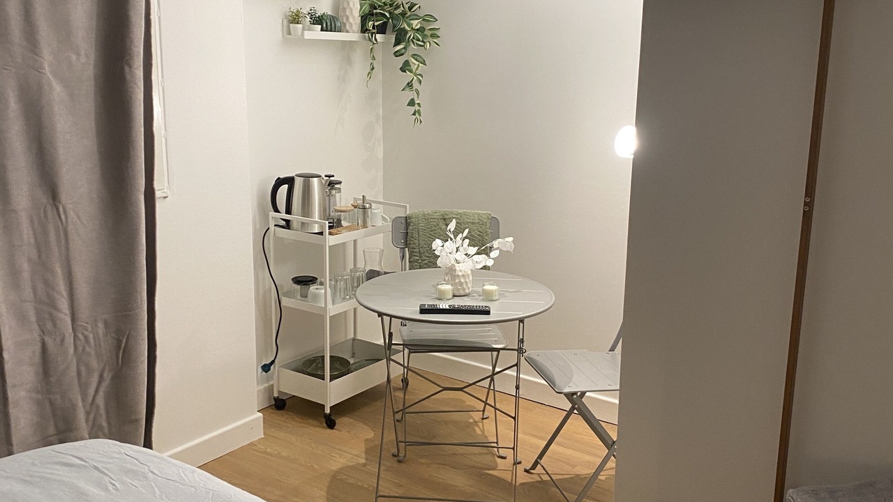 Photo of Bedroom in Secteur 4