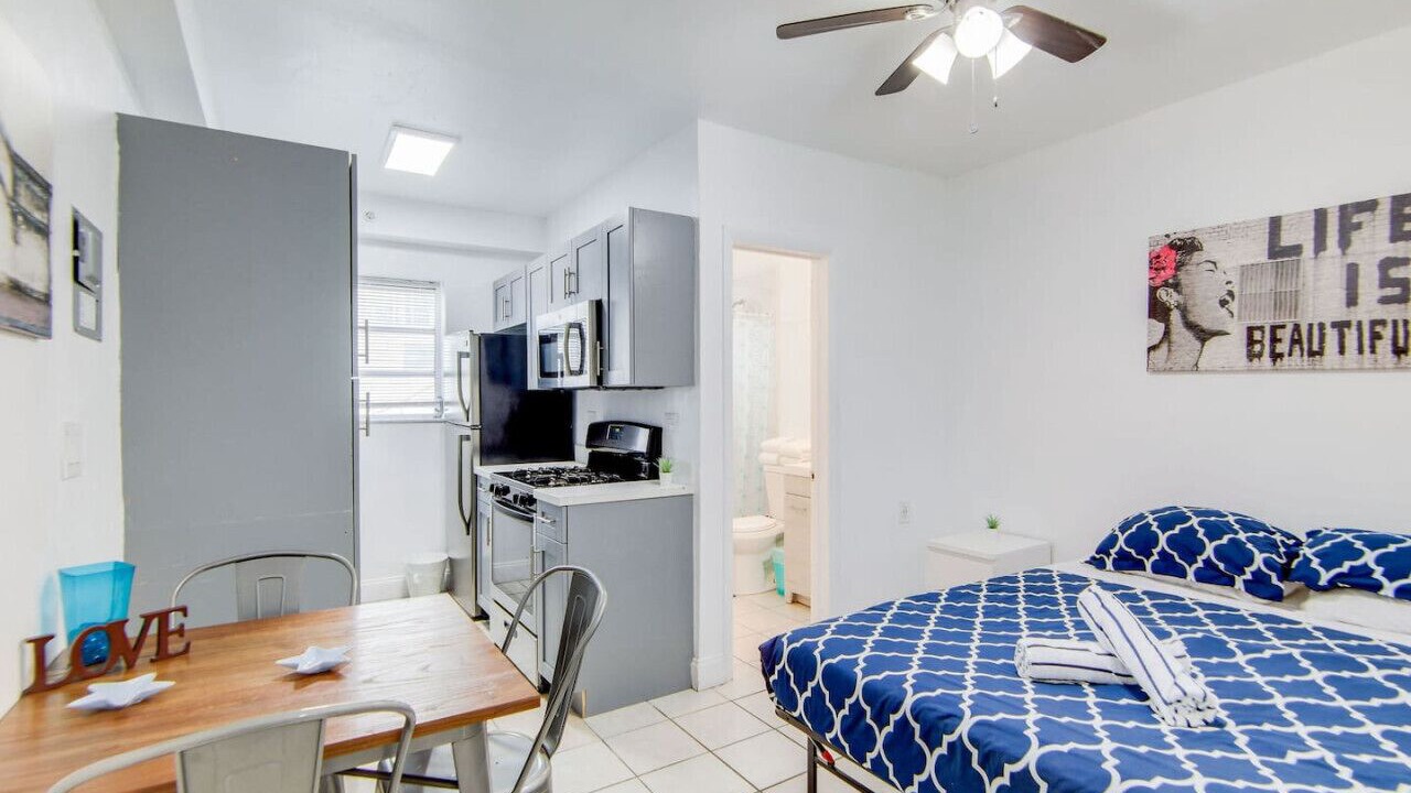 Photo of Bedroom in South Beach