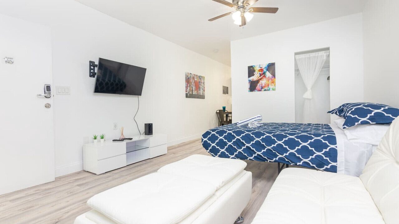 Photo of Bedroom in South Beach