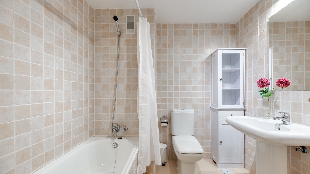Photo of Bathroom in Urbanizacion Hacienda las Chapas