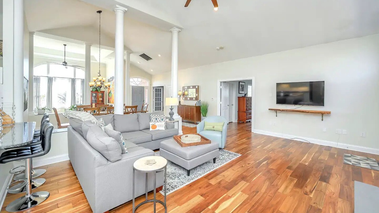 Photo of Livingroom in Haywood