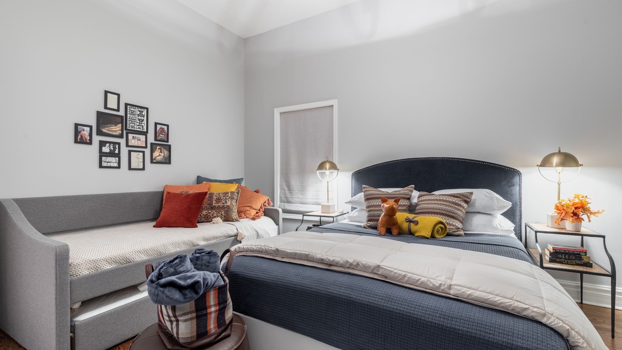 Photo of Bedroom in Near North Side