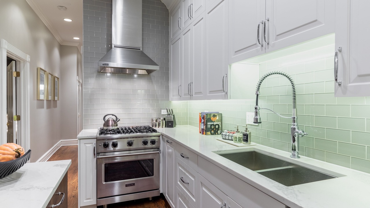 Photo of Kitchen in Near North Side