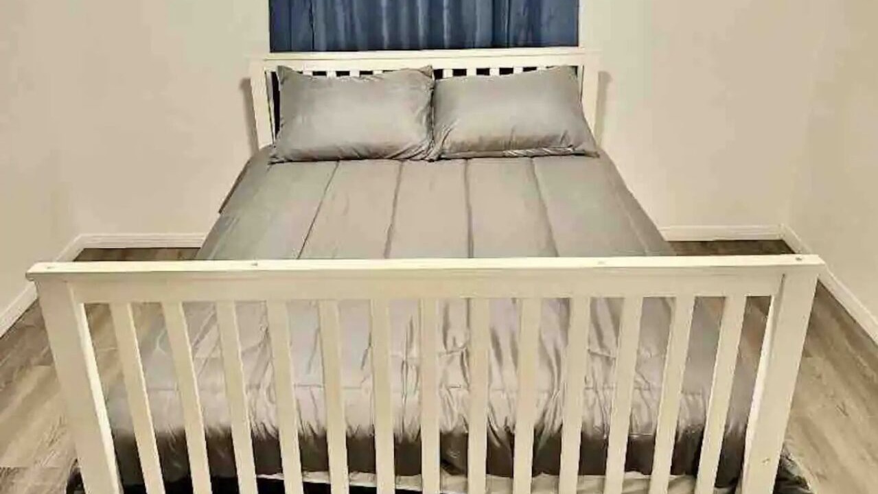 Photo of Bedroom in Ridgecrest