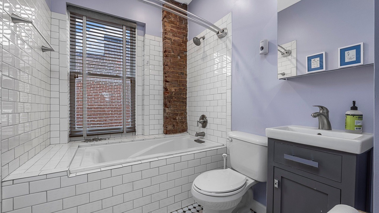 Photo of Bathroom in Benton Park