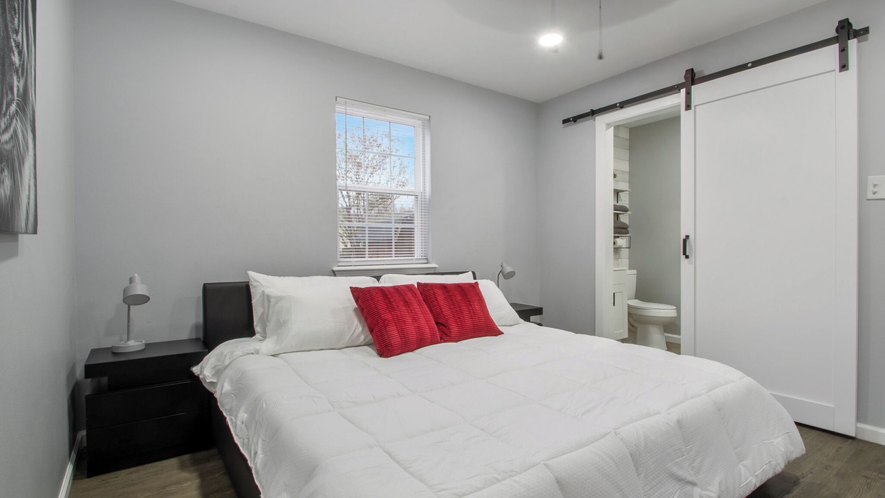 Photo of Bedroom in Russellville