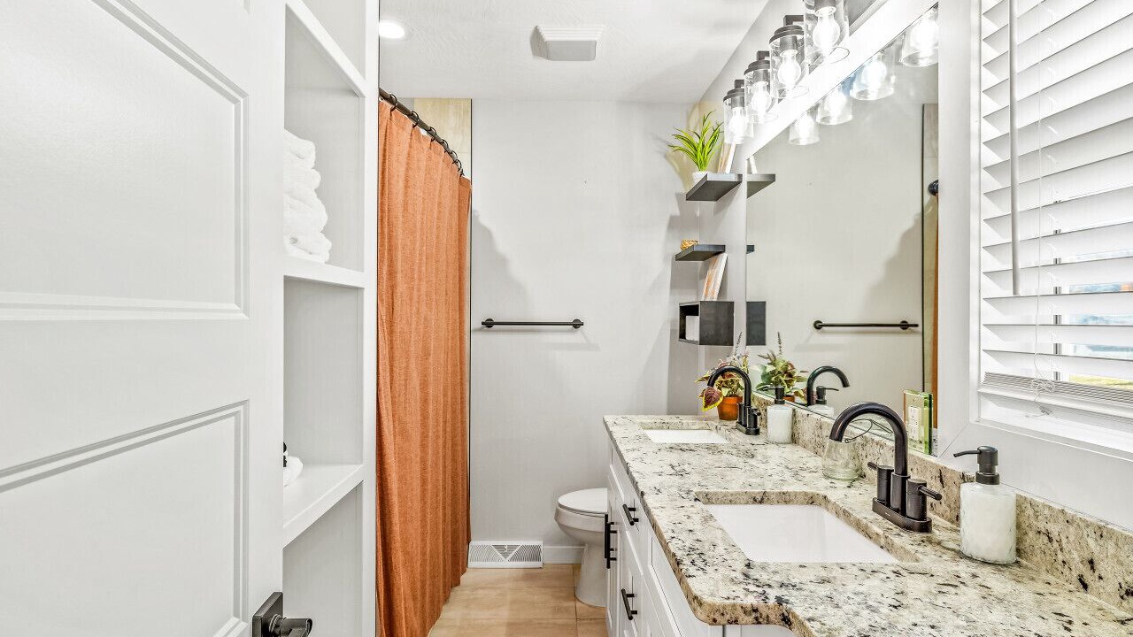 Photo of Bathroom in Ozark
