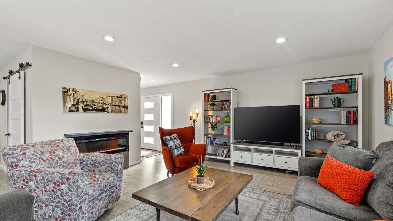 Photo of Livingroom in Ozark