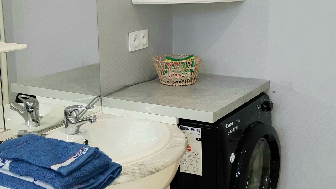 Photo of Others in Chitenay