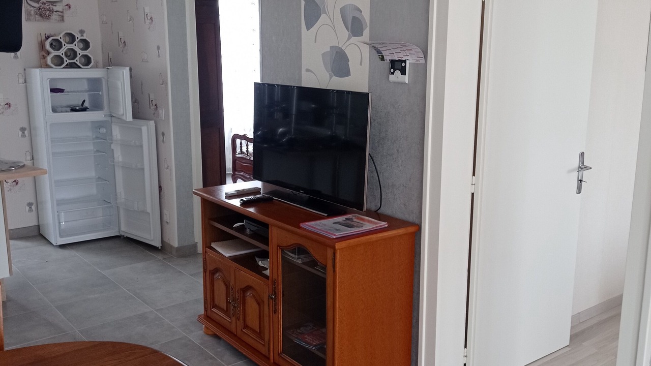 Photo of Others in Chitenay