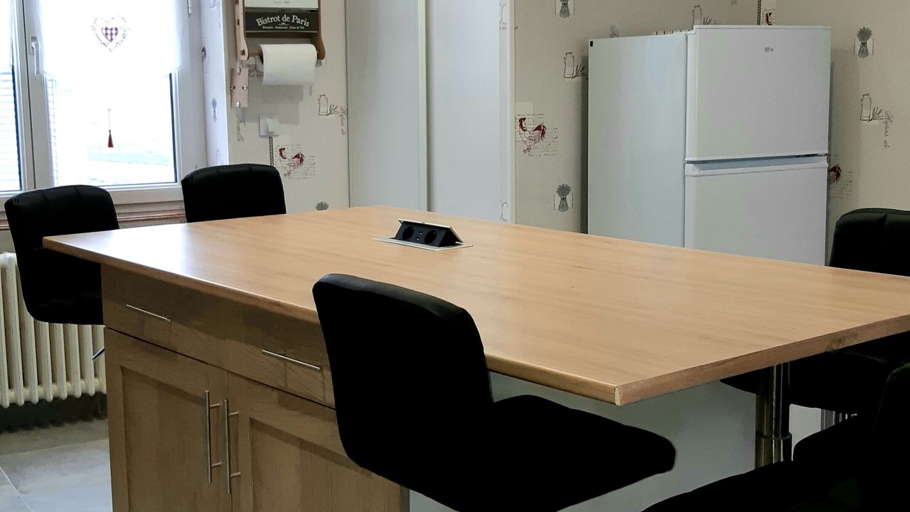 Photo of Others in Chitenay