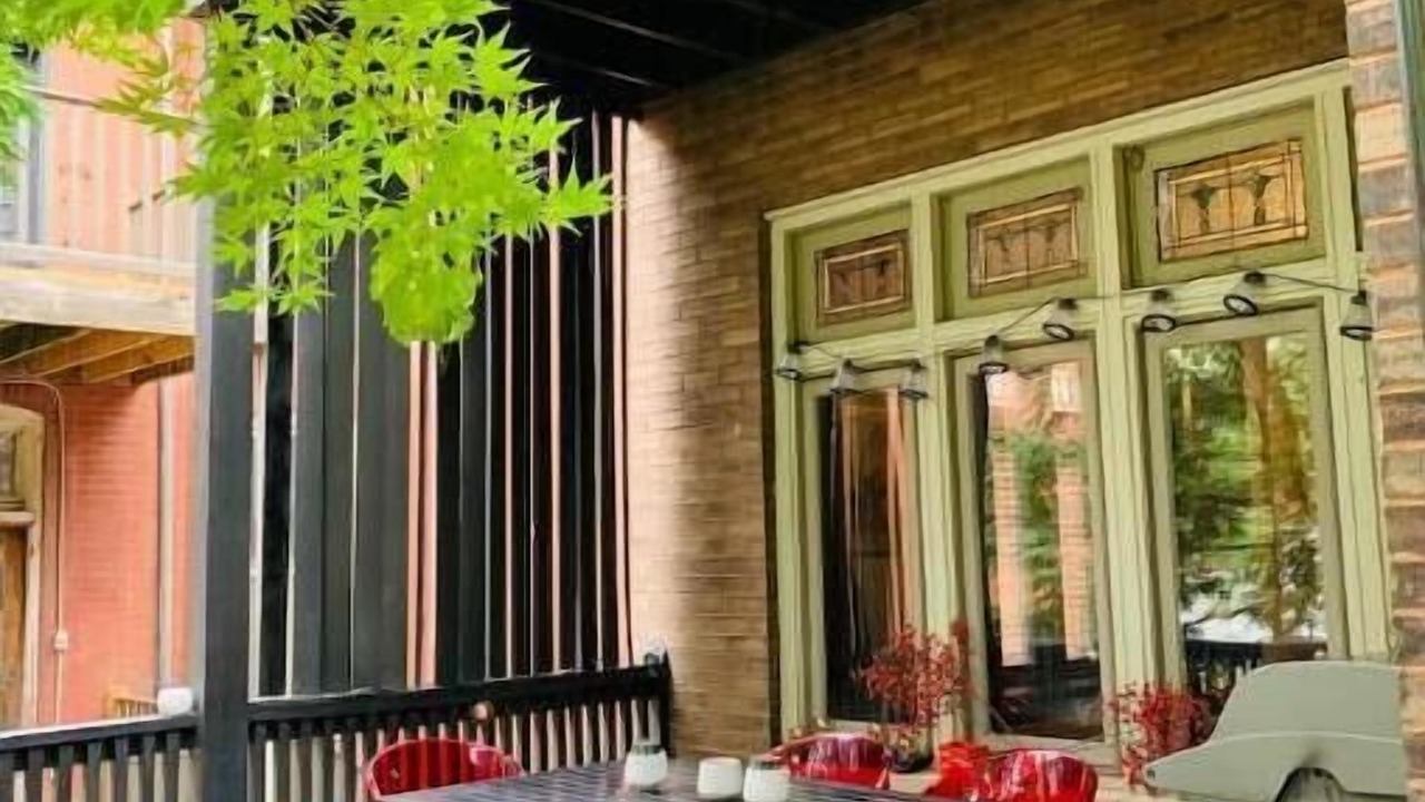 Photo of Outdoor in Shaw